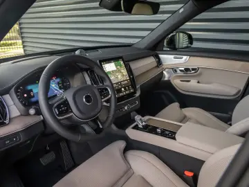 Volvo XC90 2.0 T8 Plug-in hybrid AWD Ultra Dark