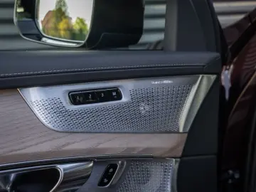Volvo XC90 2.0 T8 Plug-in hybrid AWD Ultra Dark