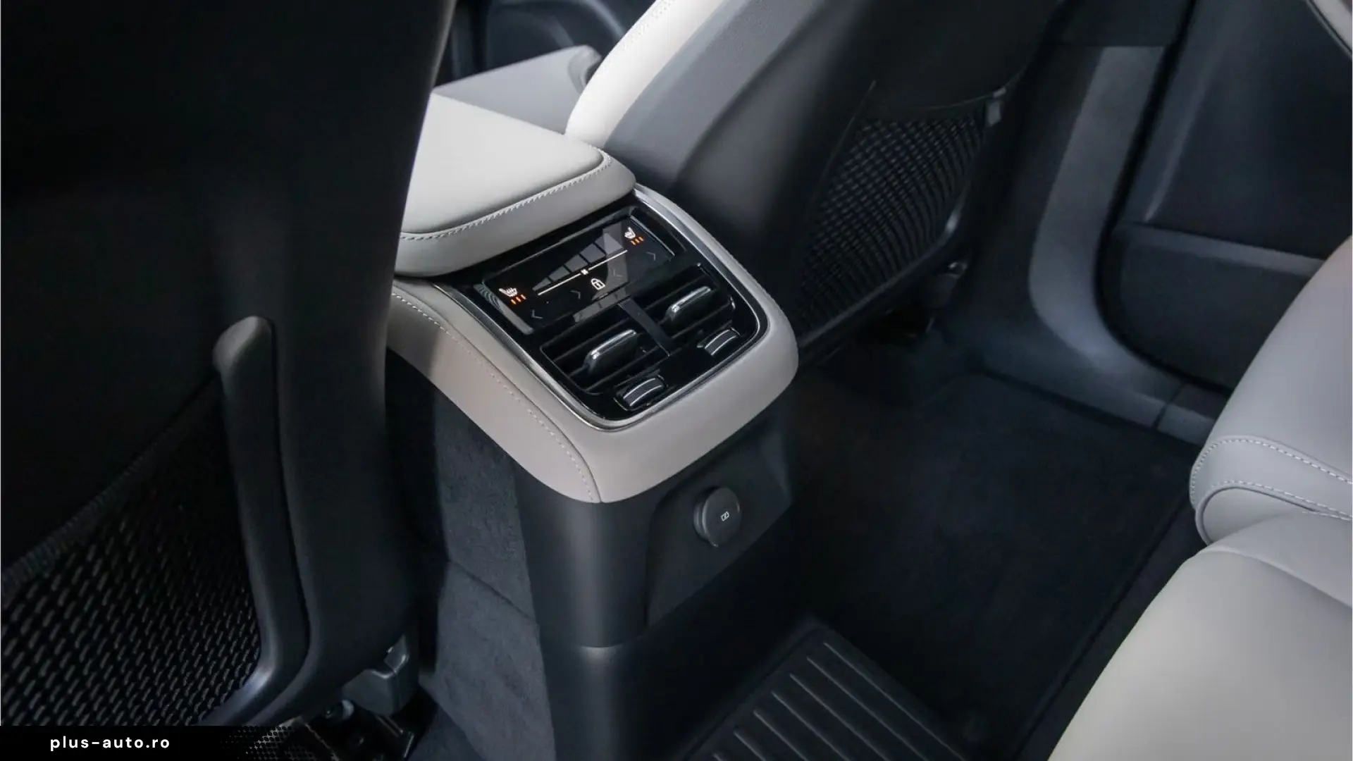Volvo XC90 2.0 T8 Plug-in hybrid AWD Ultra Dark