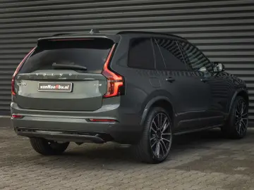 Volvo XC90 2.0 T8 Plug-in hybrid AWD Ultra Dark