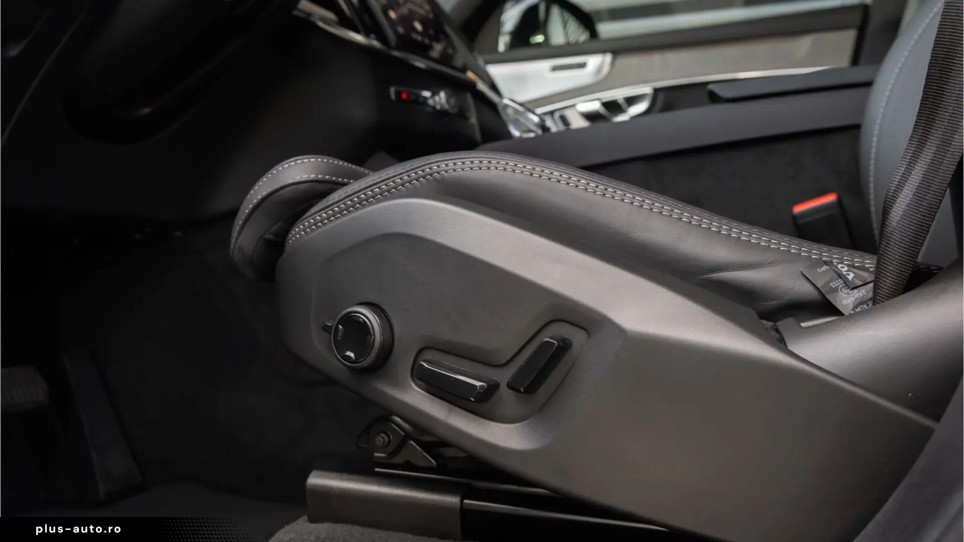 Volvo XC90 2.0 T8 Plug-in hybrid AWD Ultra Dark