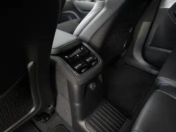 Volvo XC90 2.0 T8 Plug-in hybrid AWD Ultra Dark