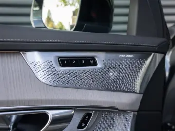 Volvo XC90 2.0 T8 Plug-in hybrid AWD Ultra Dark