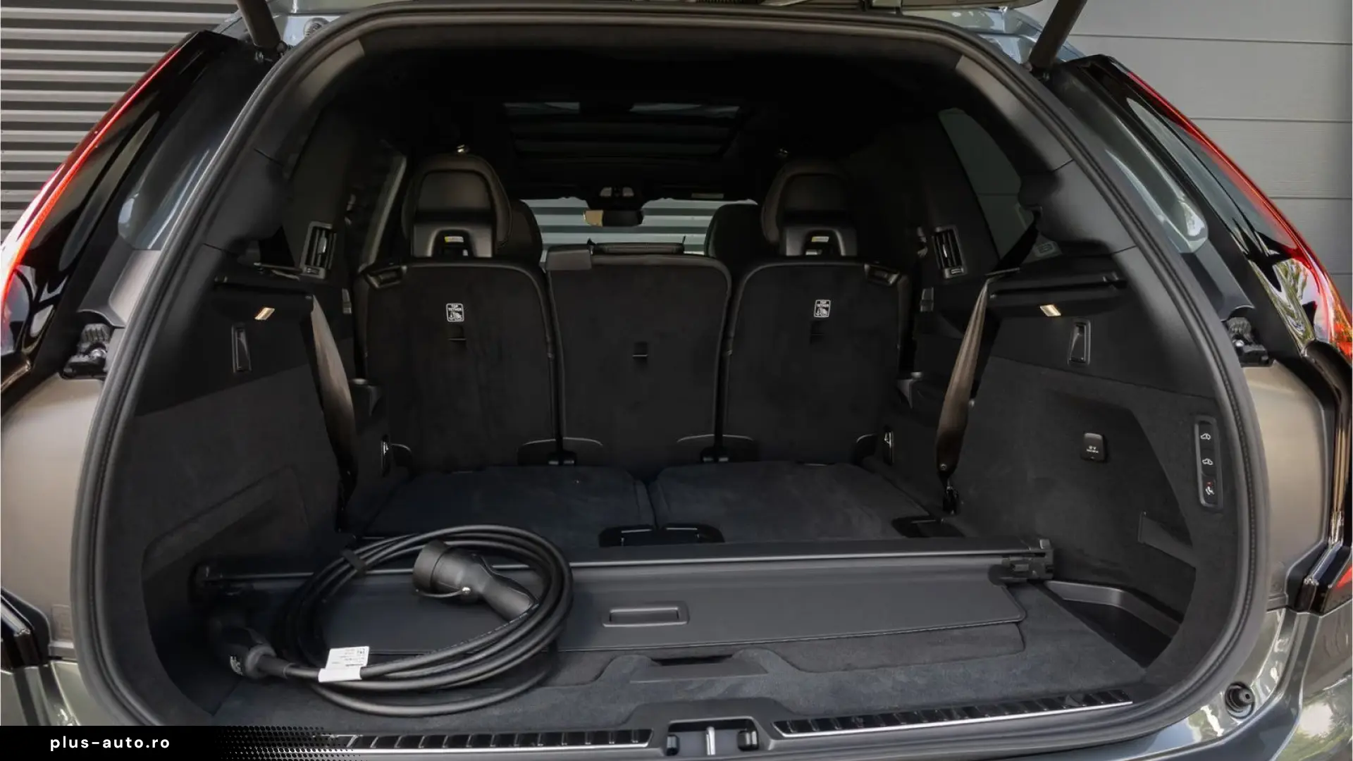 Volvo XC90 2.0 T8 Plug-in hybrid AWD Ultra Dark