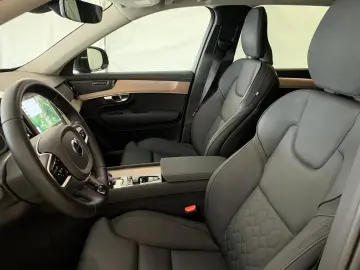 Volvo XC90 T8 PHEV FACELIFT Plus Dark 21  PANO STANDHz
