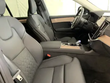 Volvo XC90 T8 PHEV FACELIFT Plus Dark 21  PANO STANDHz