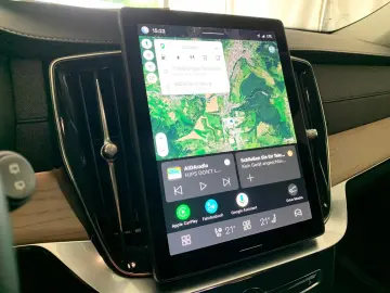 Volvo XC90 T8 PHEV FACELIFT Plus Dark 21  PANO STANDHz