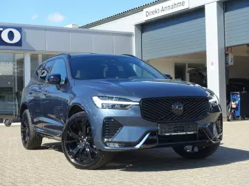 Volvo XC60 Black Edition Ultra B5 AWD AHK B&W Pano HUD