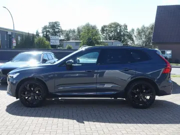 Volvo XC60 Black Edition Ultra B5 AWD AHK B&W Pano HUD