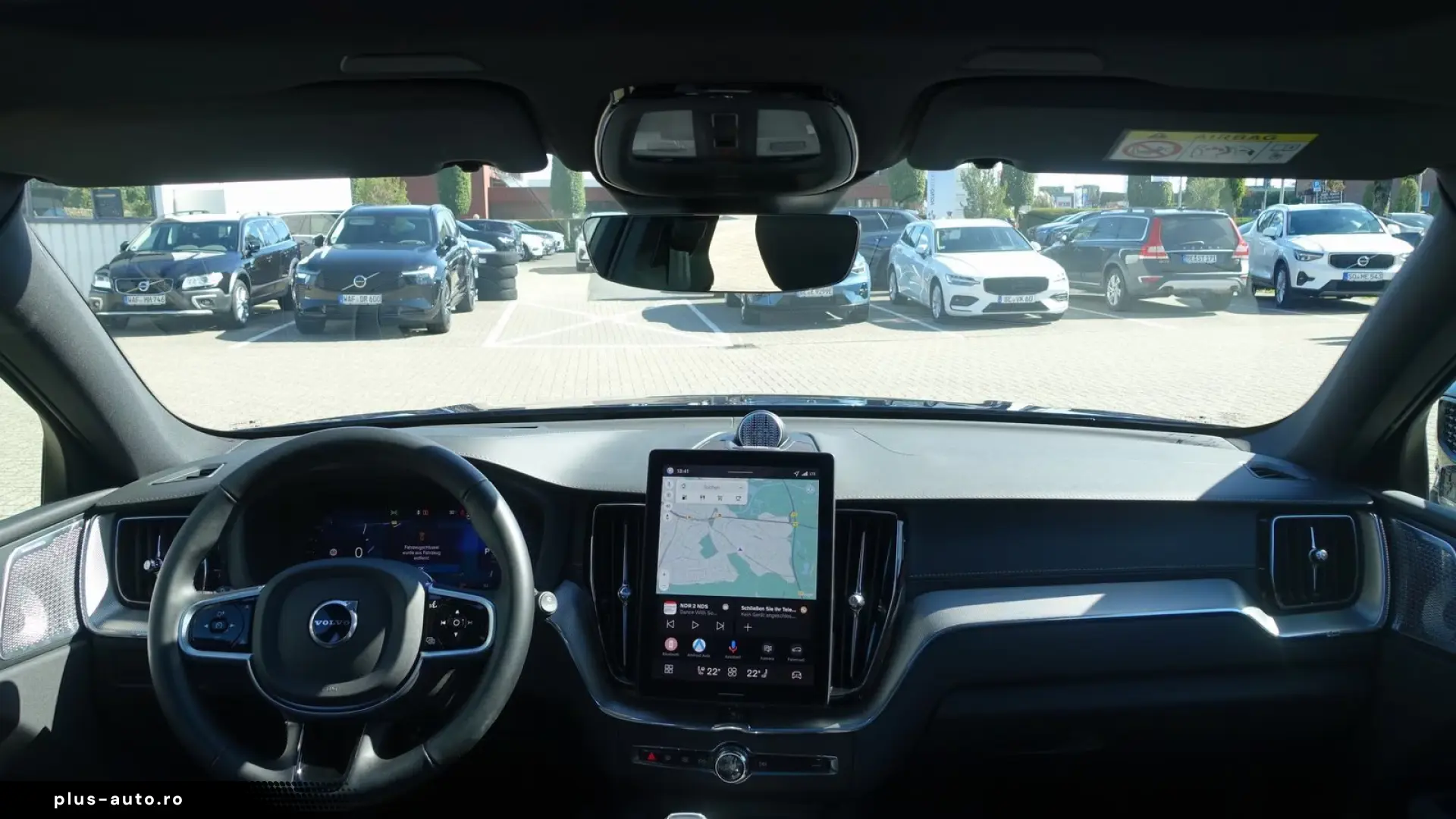 Volvo XC60 Black Edition Ultra B5 AWD AHK B&W Pano HUD