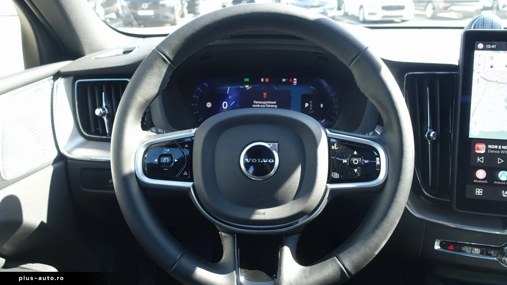 Volvo XC60 Black Edition Ultra B5 AWD AHK B&W Pano HUD