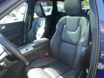 Volvo XC60 Black Edition Ultra B5 AWD AHK B&W Pano HUD