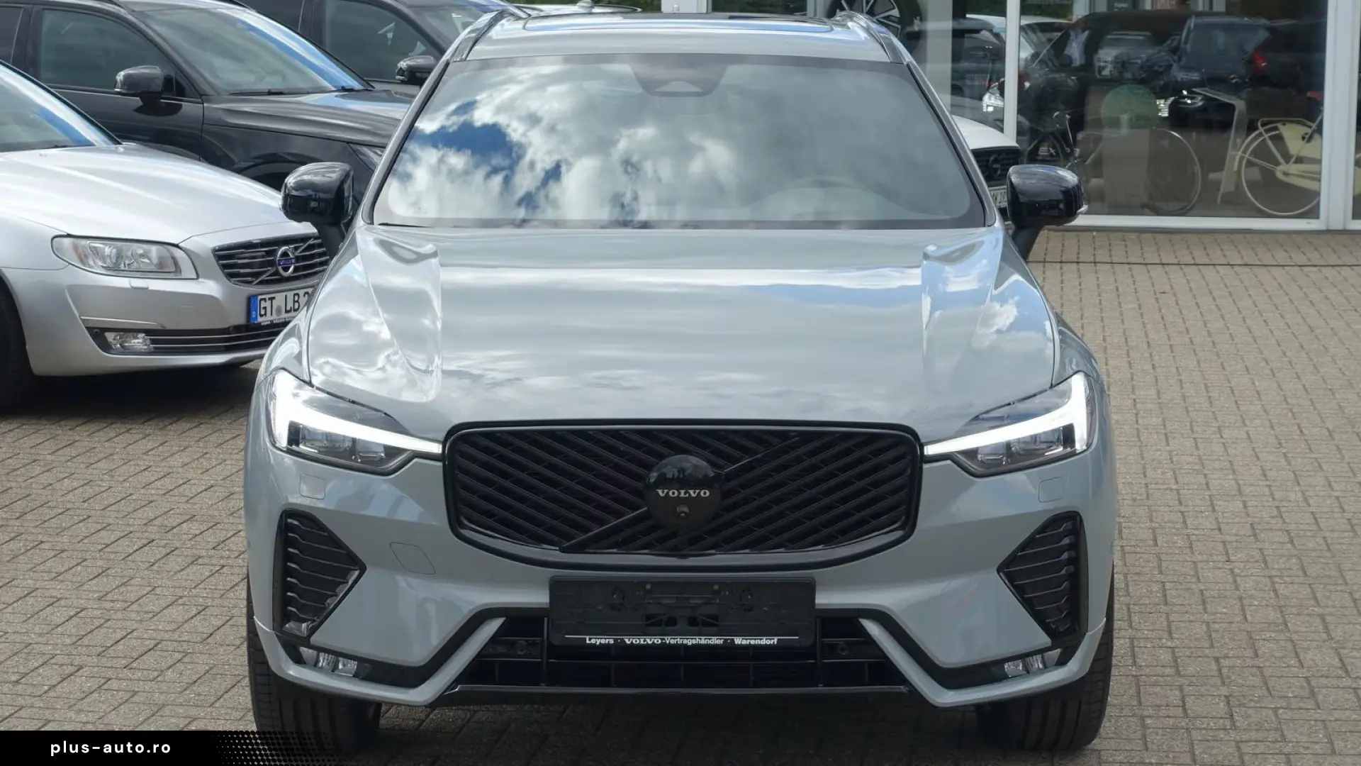 Volvo XC60 Black Edition Plus  B5 AWD Mild-Hybrid