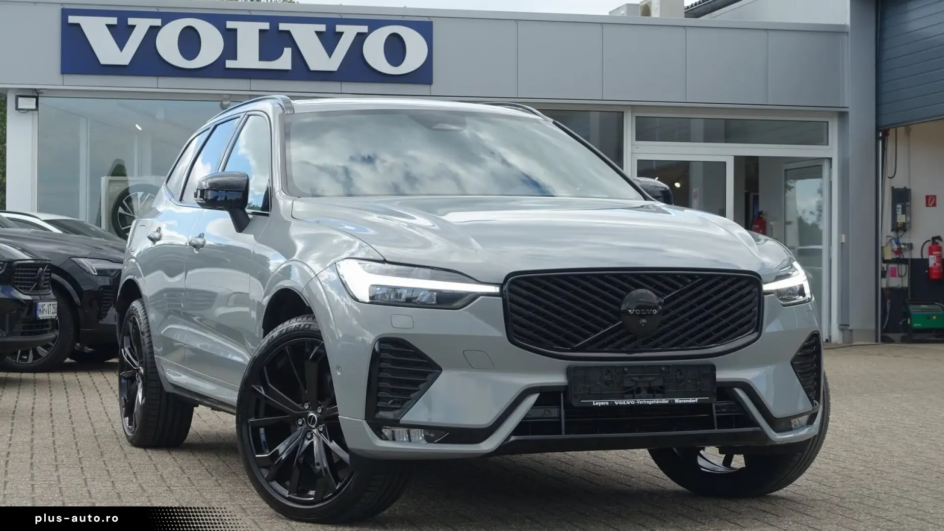Volvo XC60 Black Edition Plus  B5 AWD Mild-Hybrid