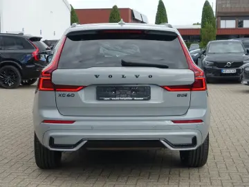 Volvo XC60 Black Edition Plus  B5 AWD Mild-Hybrid