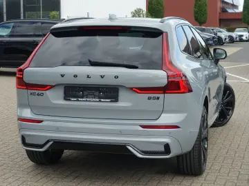 Volvo XC60 Black Edition Plus  B5 AWD Mild-Hybrid