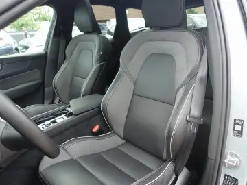 Volvo XC60 Black Edition Plus  B5 AWD Mild-Hybrid