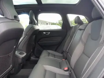 Volvo XC60 Black Edition Plus  B5 AWD Mild-Hybrid
