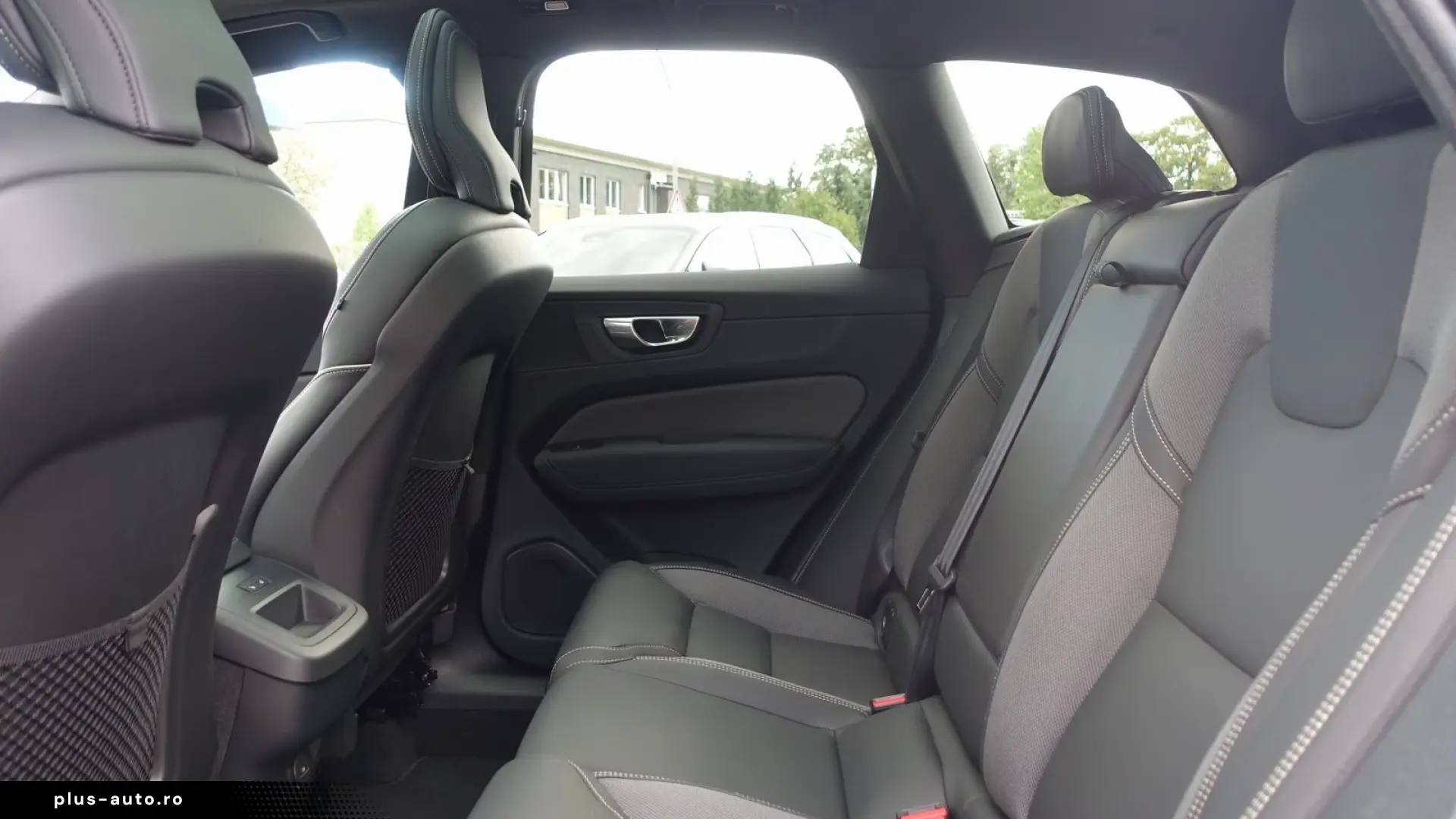 Volvo XC60 Black Edition Plus  B5 AWD Mild-Hybrid