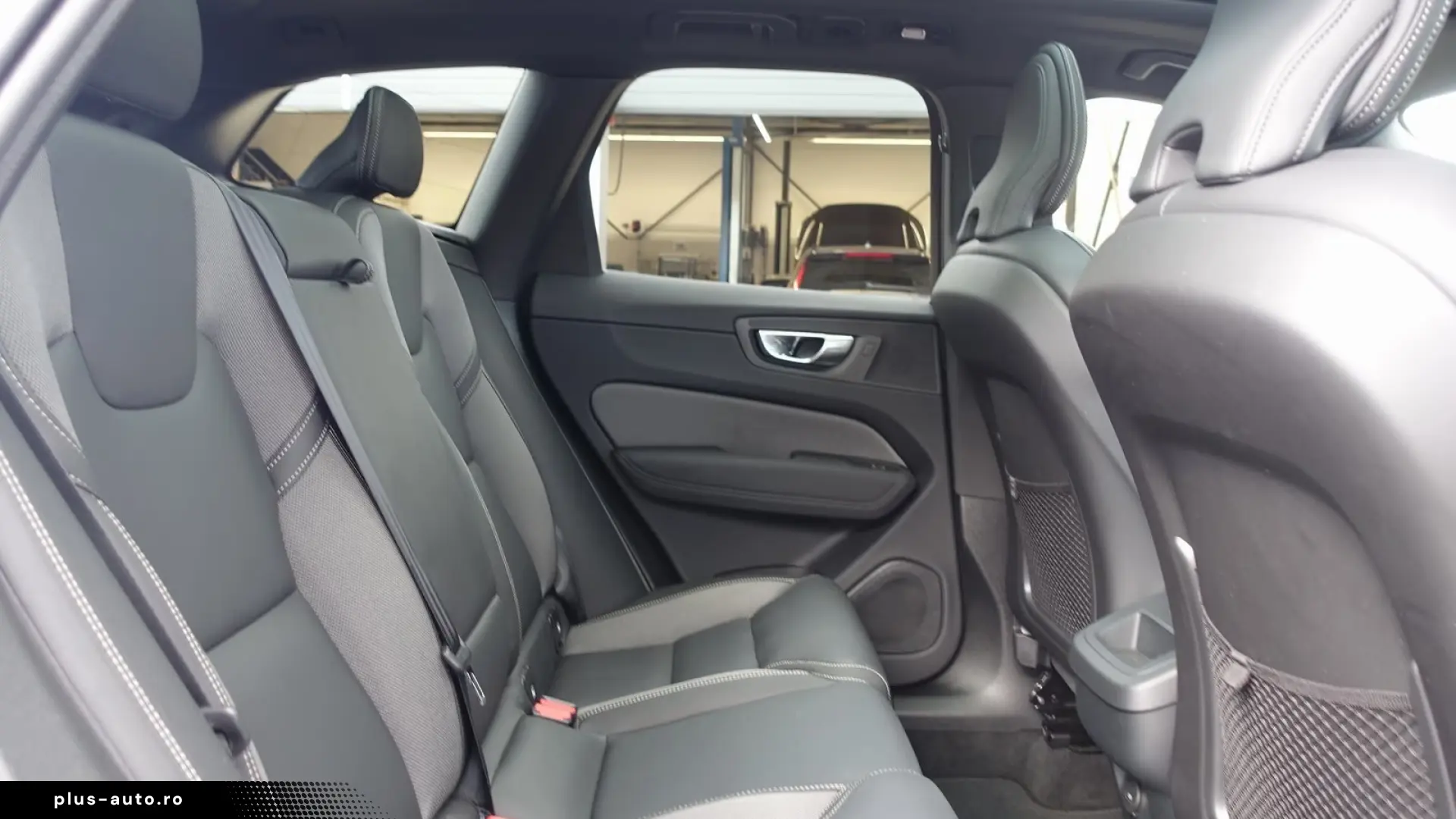 Volvo XC60 Black Edition Plus  B5 AWD Mild-Hybrid