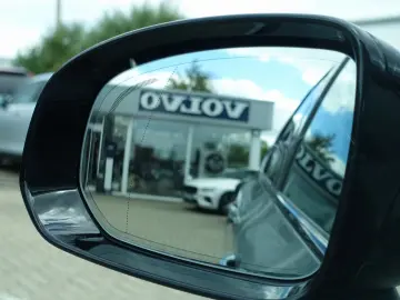 Volvo XC60 Black Edition Plus  B5 AWD Mild-Hybrid
