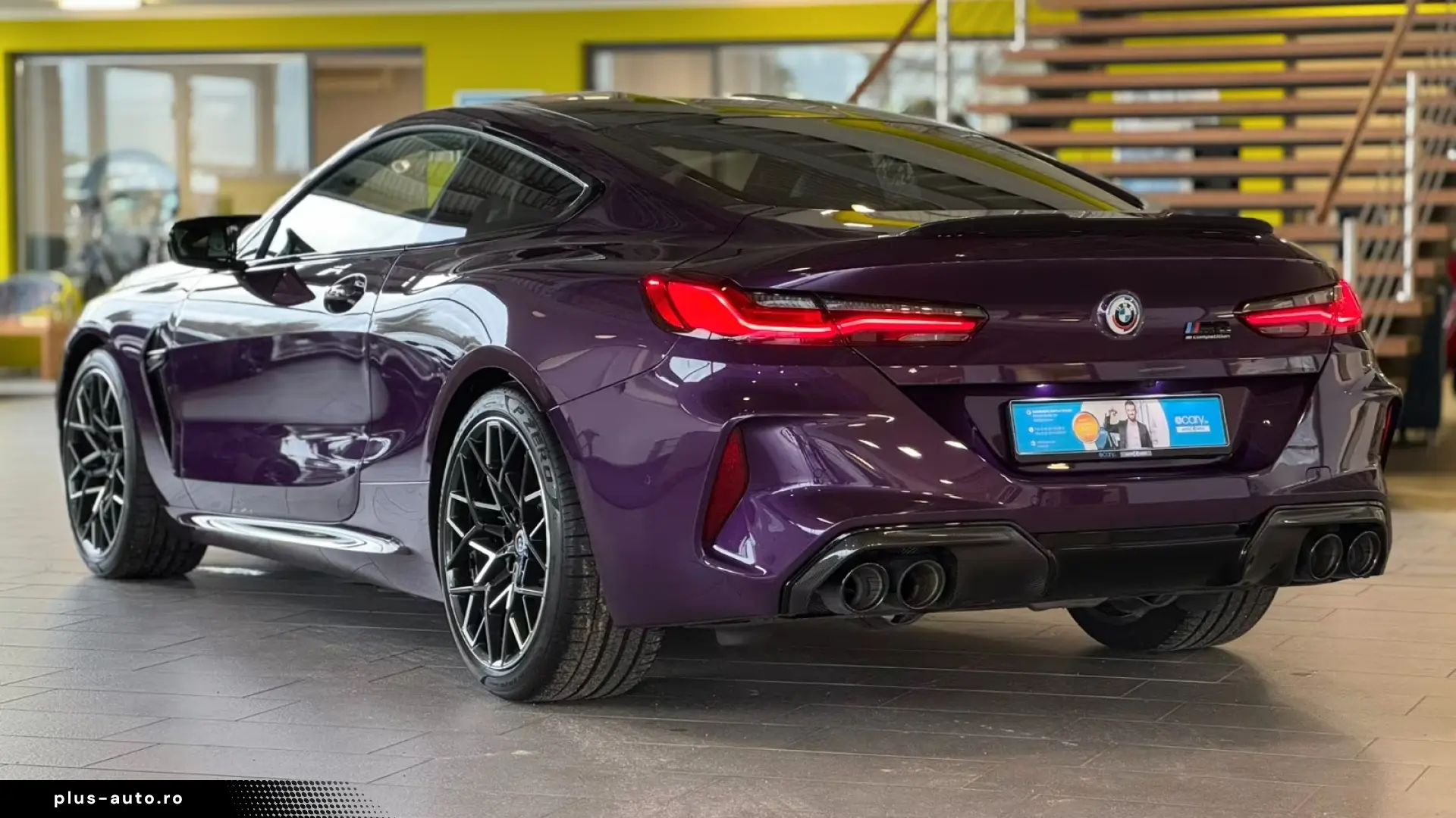 BMW M8 Competition B&W Carbon Individual