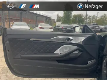 BMW M8 xDrive Competition Laser B&W Komfort Soft-Clo