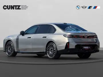 BMW 740 xDrive Limousine Facelift 2027