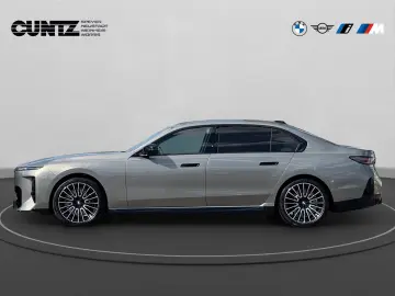 BMW 740 xDrive Limousine Facelift 2027