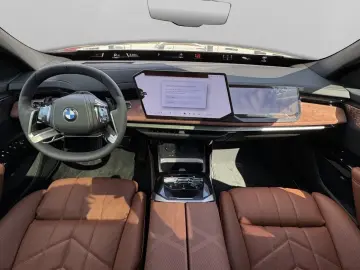 BMW 740 xDrive Limousine Facelift 2027