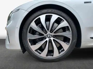 BENTLEY New Continental GT V8 Hybrid Black Edition