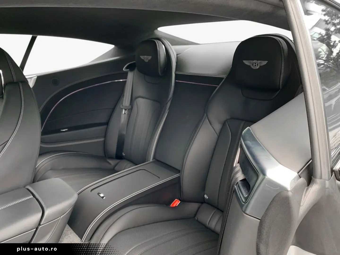 BENTLEY New Continental GT V8 Hybrid Black Edition