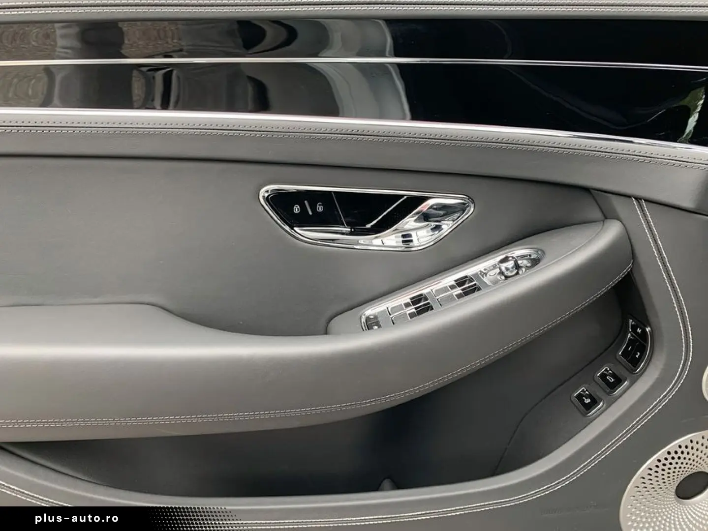 BENTLEY New Continental GT V8 Hybrid Black Edition