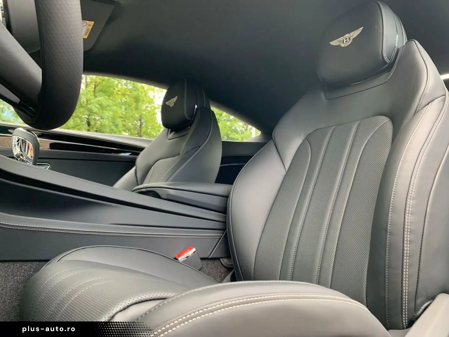 BENTLEY New Continental GT V8 Hybrid Black Edition