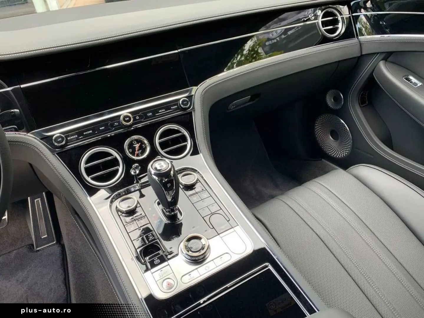 BENTLEY New Continental GT V8 Hybrid Black Edition