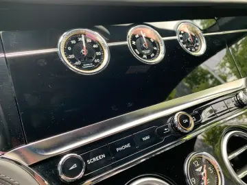 BENTLEY New Continental GT V8 Hybrid Black Edition