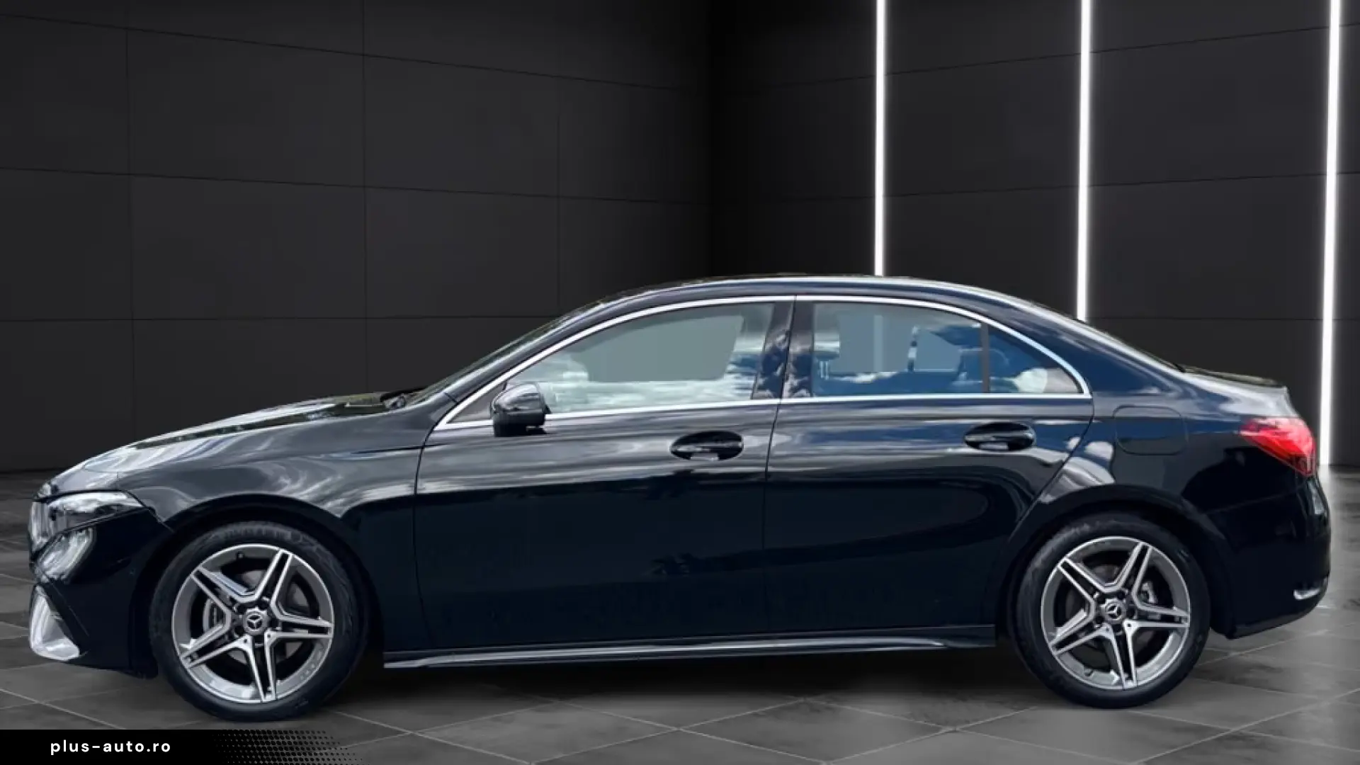 Mercedes-Benz A 180 AMG Line Advanced MBUX Premium