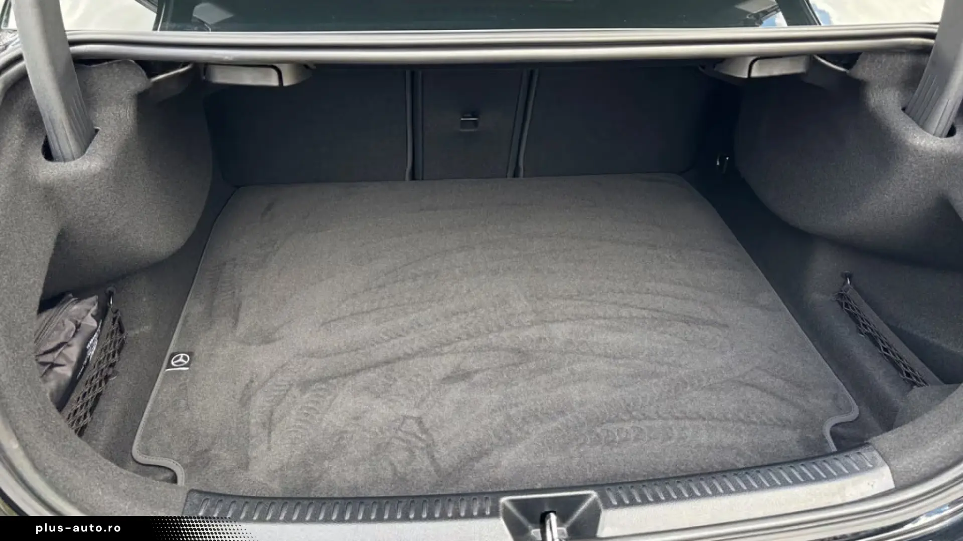 Mercedes-Benz A 180 AMG Line Advanced MBUX Premium