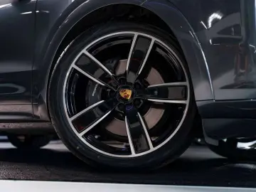 PORSCHE Cayenne Coupé E-Hybrid - SportDesign - Passenger