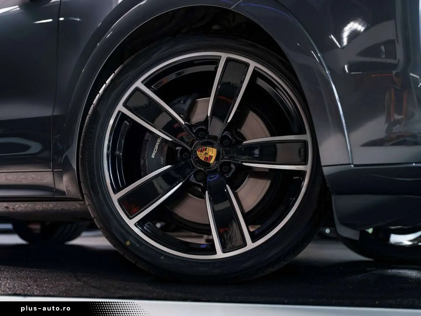 PORSCHE Cayenne Coupé E-Hybrid - SportDesign - Passenger