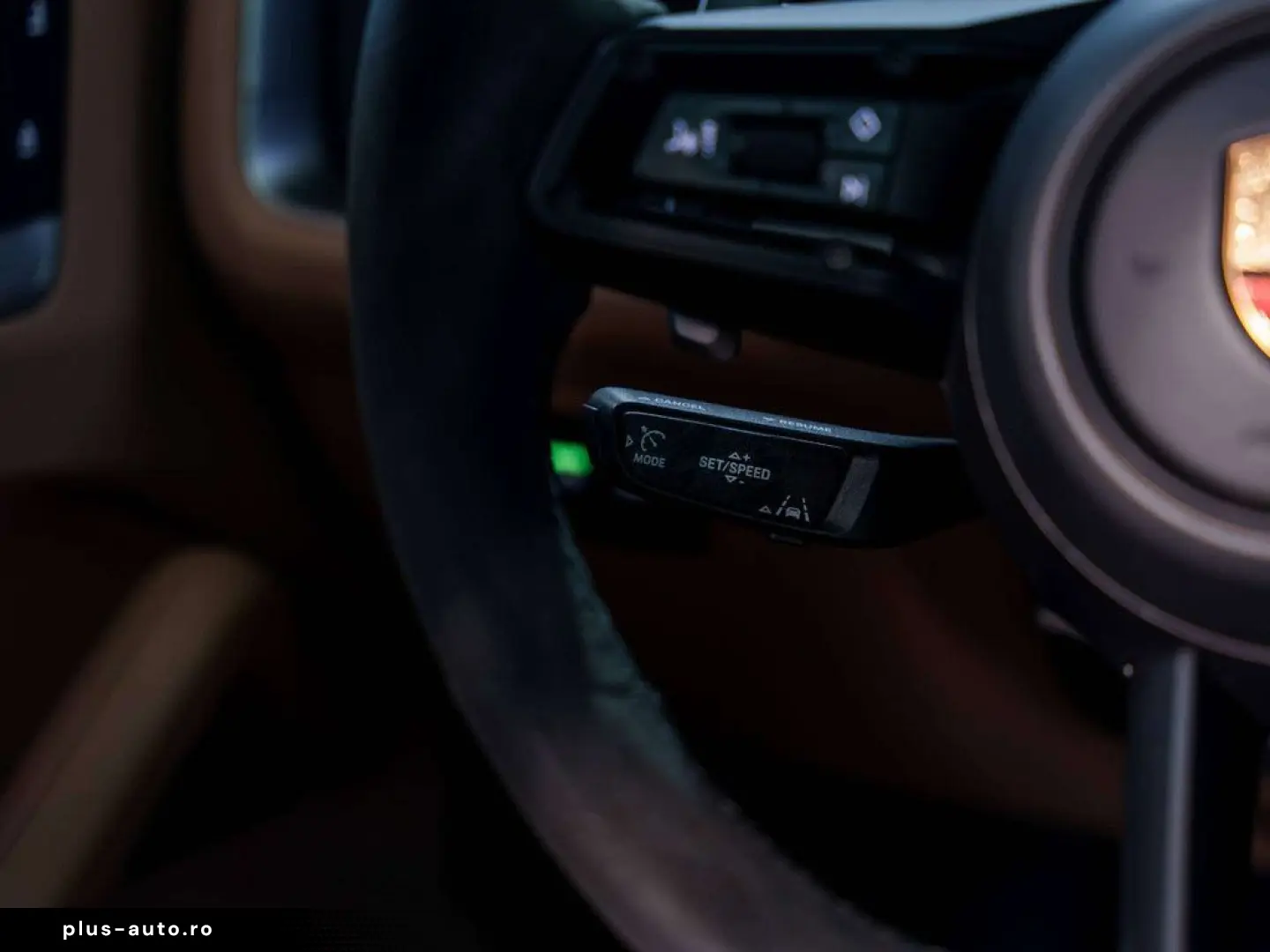 PORSCHE Cayenne Coupé E-Hybrid - SportDesign - Passenger