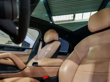 PORSCHE Cayenne Coupé E-Hybrid - SportDesign - Passenger