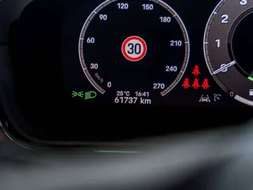 PORSCHE Cayenne Coupé E-Hybrid - SportDesign - Passenger