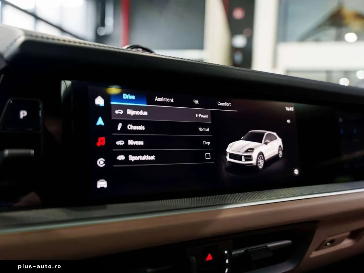 PORSCHE Cayenne Coupé E-Hybrid - SportDesign - Passenger