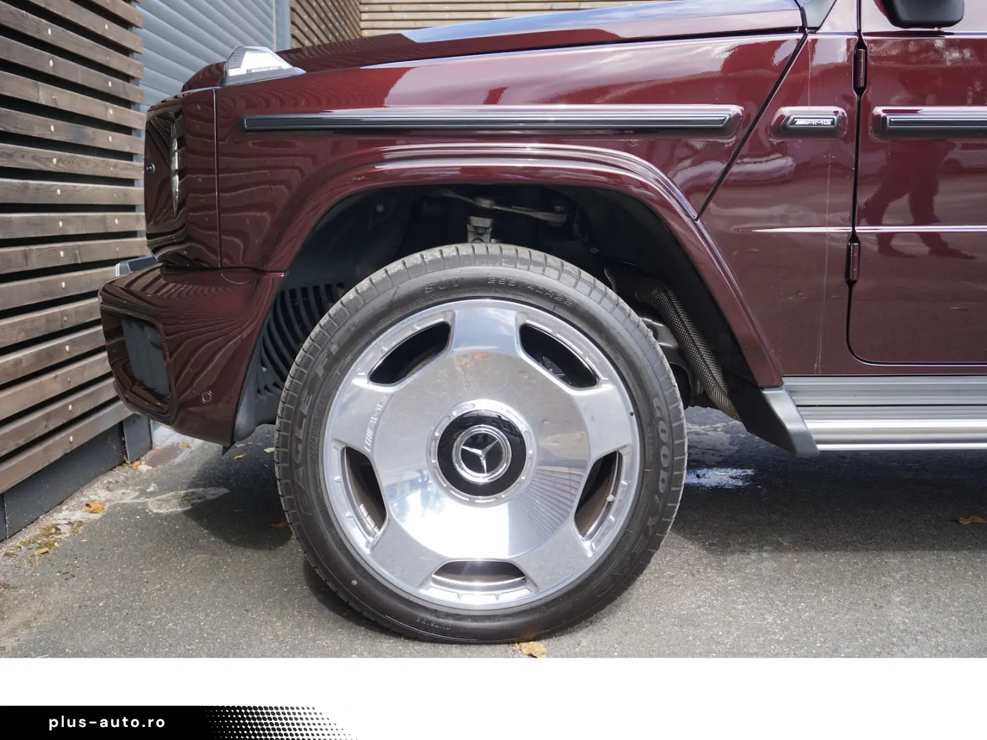 MERCEDES-BENZ G 63 AMG MY 25 Manufaktur AHK Holzboden NP235t