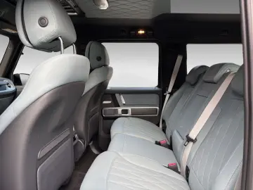 MERCEDES-BENZ G 63 AMG MY 25 Manufaktur AHK Holzboden NP235t