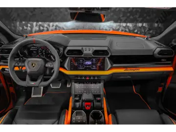 LAMBORGHINI Urus SE - ARANCIO EGON