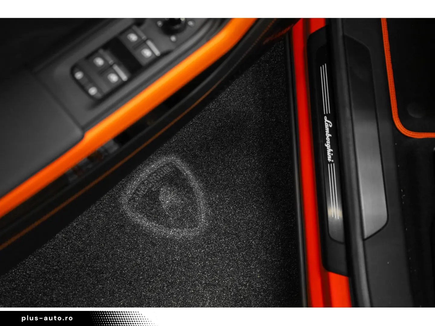 LAMBORGHINI Urus SE - ARANCIO EGON