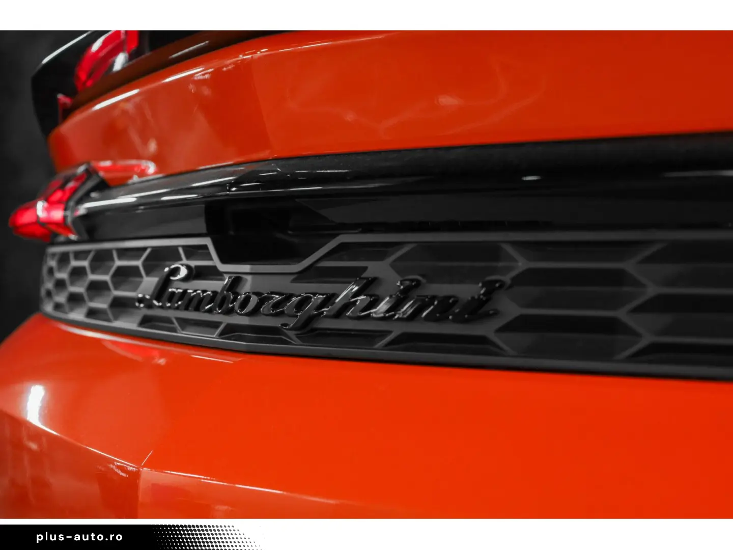 LAMBORGHINI Urus SE - ARANCIO EGON