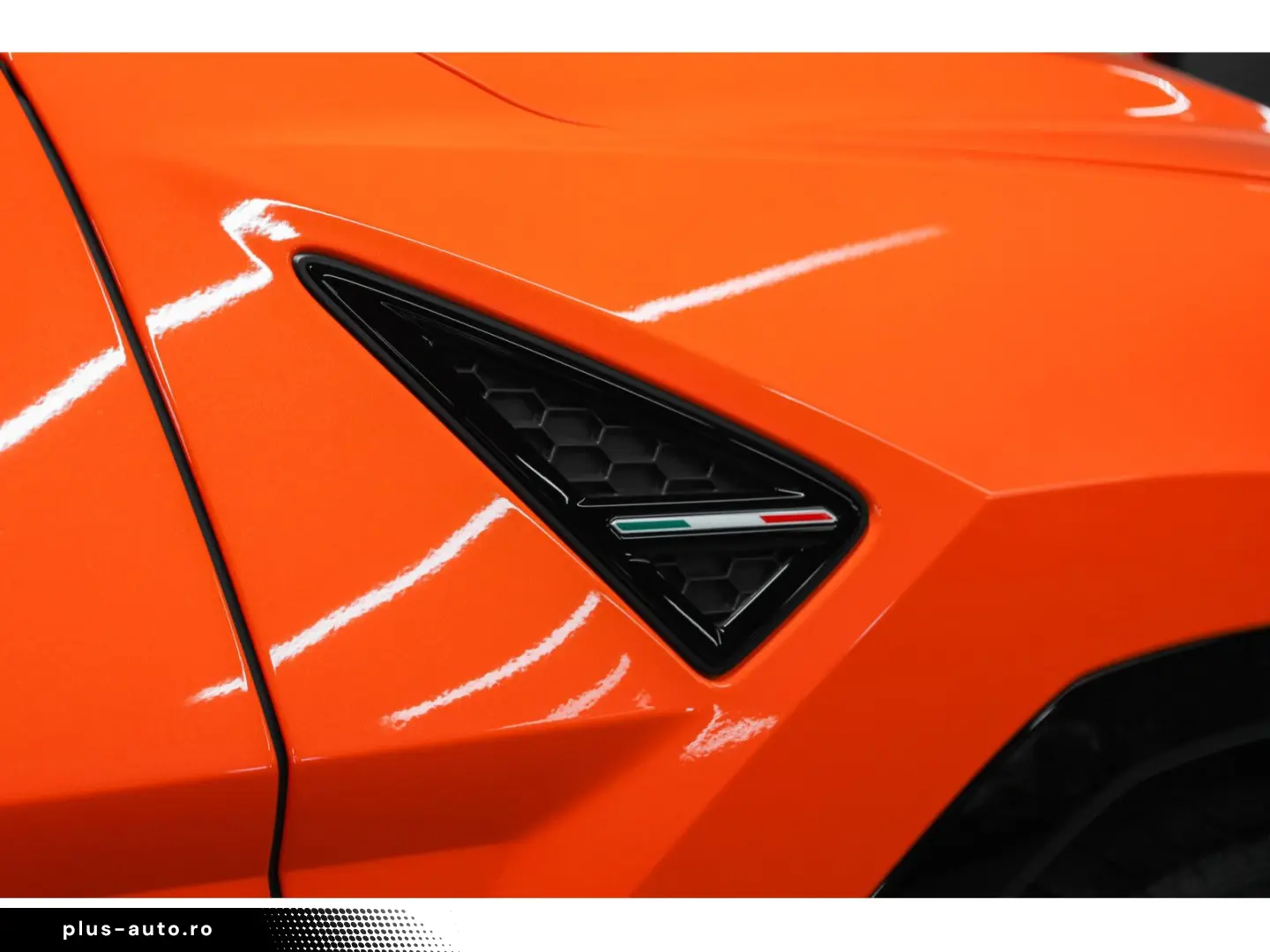 LAMBORGHINI Urus SE - ARANCIO EGON